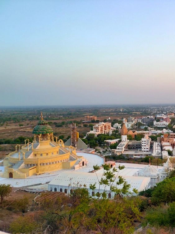 Gujarat Tour Package – Dwarka, Somnath, Gir Safari, Statue of Unity and Ahmedabad