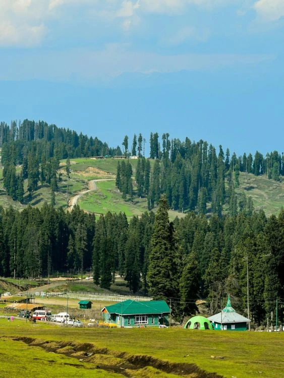 Kashmir Tour With Doodhpathri featuring Srinagar, Gulmarg, Pahalgam, Sonamarg and scenic Himalayan valleys