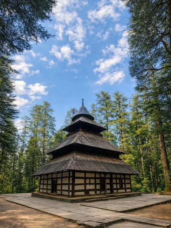 Manali Tour Package from Chandigarh featuring Solang Valley, Himalayan landscapes, and scenic mountain attractions